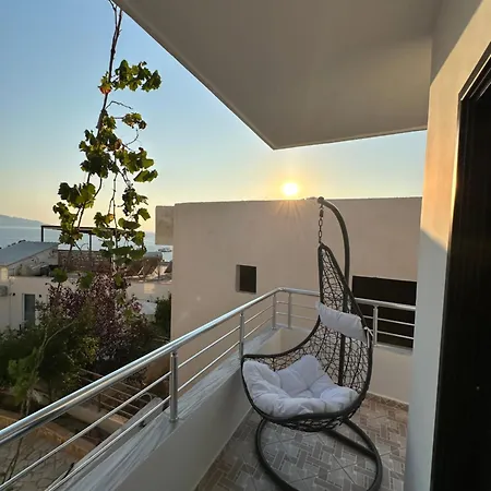 Io's Sarandë